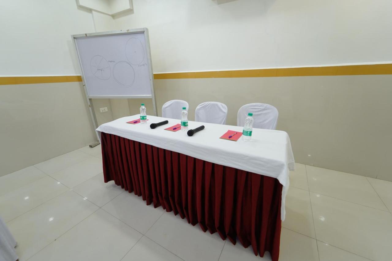 Hotel Palmyra Grand Inn Tirunelveli Exterior foto