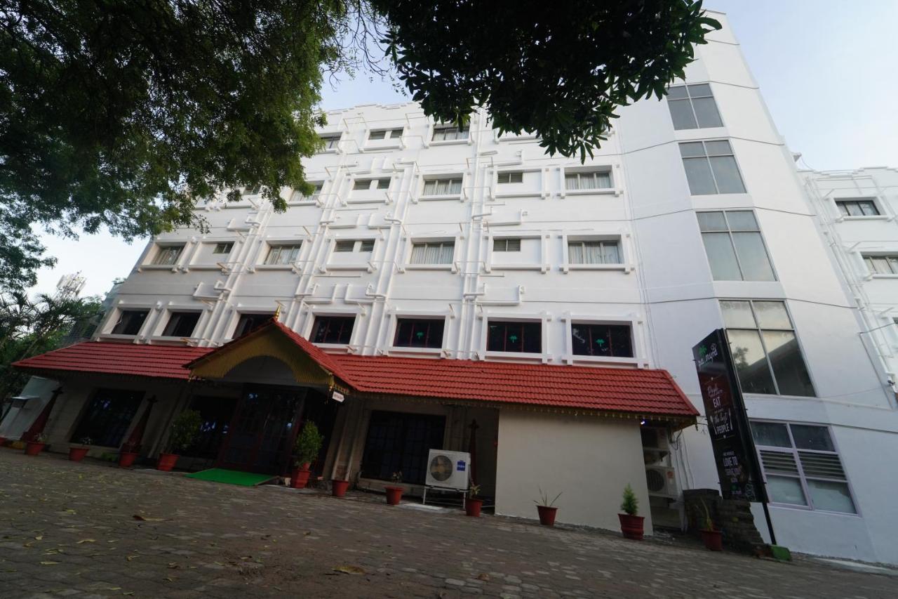 Hotel Palmyra Grand Inn Tirunelveli Exterior foto