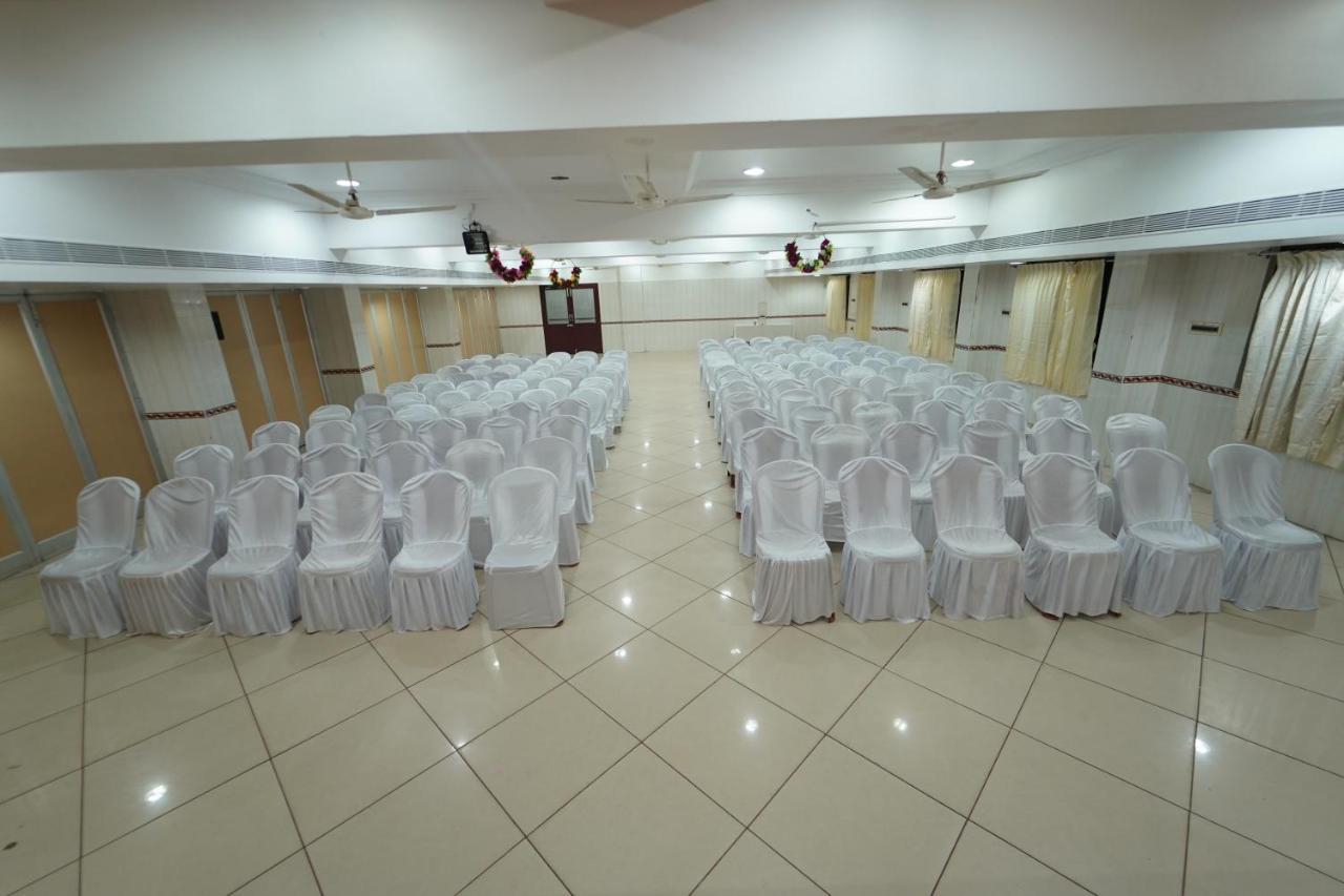 Hotel Palmyra Grand Inn Tirunelveli Exterior foto